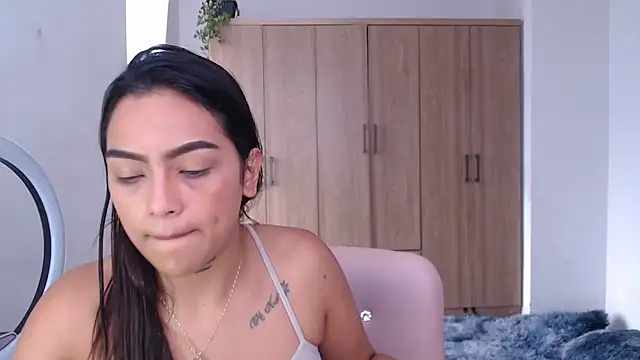 Snapshot of fairylatin222 chatting on 13, 2, 2025 fairylatin222 online show from 13, 2, 2025