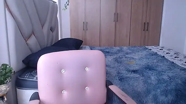 Snapshot of fairylatin222 chatting on 17, 3, 2025 fairylatin222 online show from 17, 3, 2025