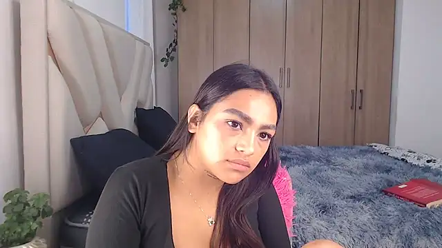 Snapshot of fairylatin222 chatting on 19, 3, 2025 fairylatin222 online show from 19, 3, 2025