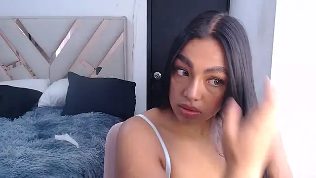 Snapshot of fairylatin222 chatting on 14, 9, 2025 fairylatin222 online show from 14, 9, 2025