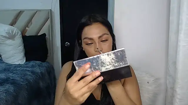 Snapshot of fairylatin222 chatting on 23, 9, 2025 fairylatin222 online show from 23, 9, 2025