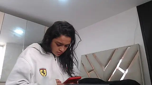 Snapshot of fairylatin222 chatting on 15, 11, 2025 fairylatin222 online show from 15, 11, 2025