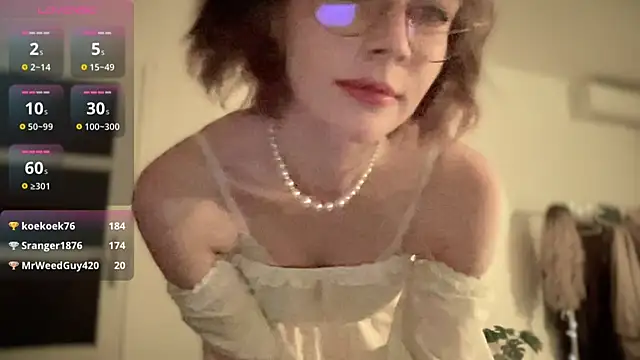 Snapshot of ms_christiana chatting on 9, 11, 2025 ms christiana online show from 9, 11, 2025