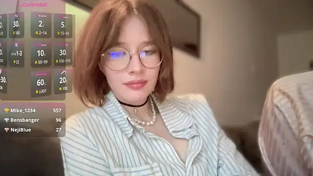 Snapshot of ms_christiana chatting on 1, 12, 2025 ms christiana online show from 1, 12, 2025