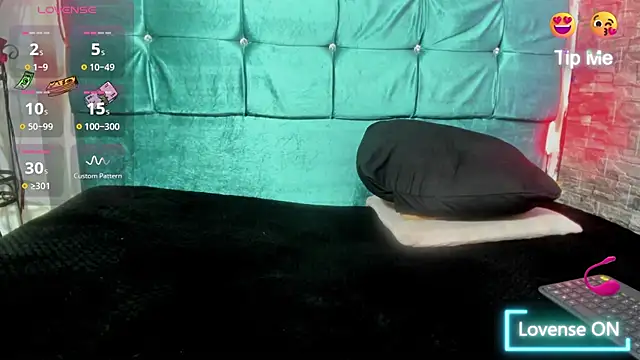 Cloee66 online show from 2, 12, 2025