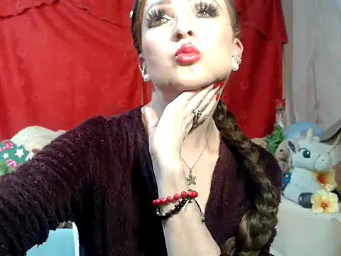 hottieperla online show from 4, 10, 2025