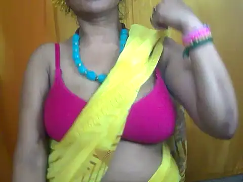 Snapshot of sexy_baby_kolkata chatting on 7, 10, 2025 sexy baby kolkata online show from 7, 10, 2025
