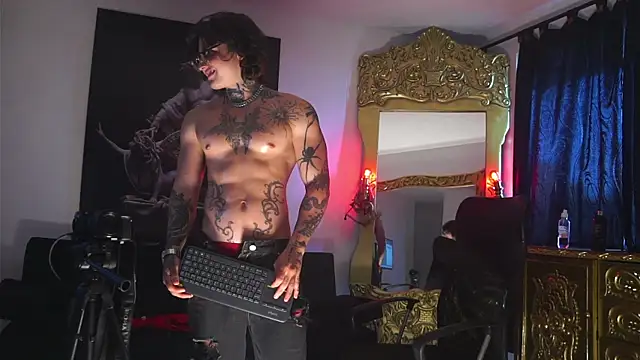Snapshot of dantecoppolaa_ chatting on 22, 3, 2025 dantecoppolaa online show from 22, 3, 2025