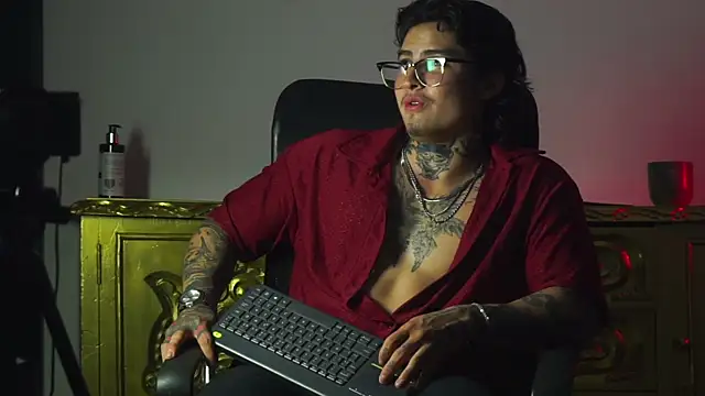 Snapshot of dantecoppolaa_ chatting on 10, 9, 2025 dantecoppolaa online show from 10, 9, 2025