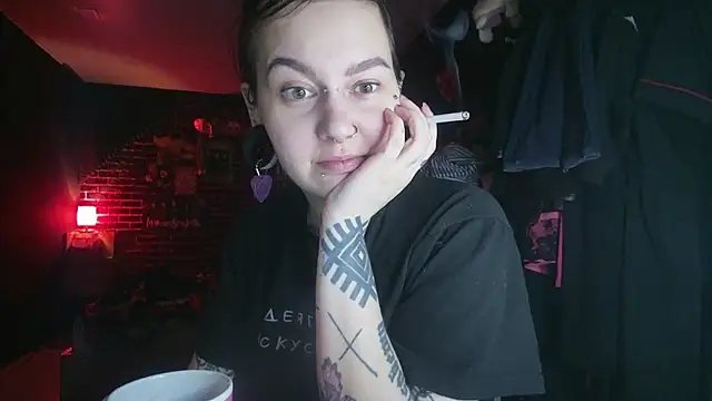 Snapshot of MoorderxDoll chatting on 5, 12, 2024 MoorderxDoll online show from 5, 12, 2024