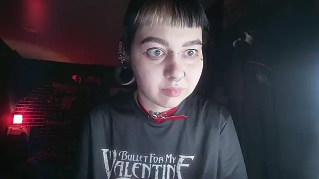 Snapshot of MoorderxDoll chatting on 13, 2, 2025 MoorderxDoll online show from 13, 2, 2025