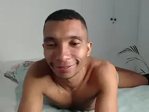Aaronblack1  online show from 16, 2, 2025