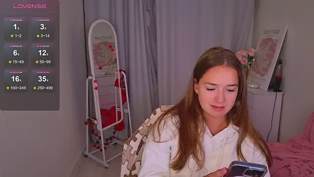 Snapshot of LovelyJessie chatting on 19, 2, 2026 LovelyJessie online show from 19, 2, 2026