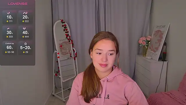 Snapshot of LovelyJessie chatting on 25, 2, 2026 LovelyJessie online show from 25, 2, 2026