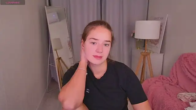 LovelyJessie online show from 7, 5, 2026