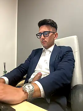 Snapshot of masterboss_ chatting on 2, 10, 2025 masterboss online show from 2, 10, 2025