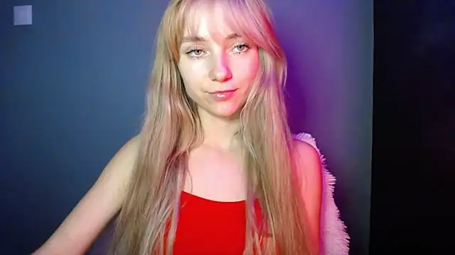 LuciaYoung online show from 15, 11, 2025