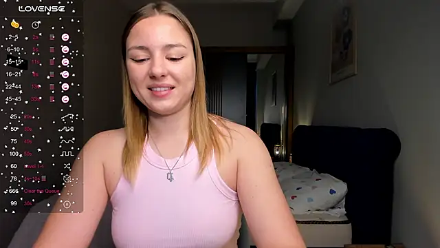 Snapshot of ThreeshaWhite chatting on 23, 3, 2025 ThreeshaWhite online show from 23, 3, 2025