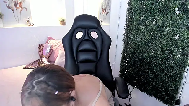 Snapshot of Abby_Mae_ chatting on 8, 1, 2025 Abby Mae online show from 8, 1, 2025