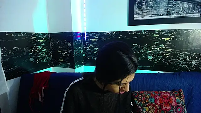 Snapshot of colombianmilf_ chatting on 17, 12, 2025 colombianmilf online show from 17, 12, 2025