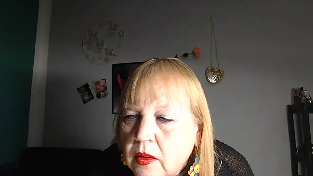 Snapshot of Blasflittchen chatting on 4, 6, 2026 Blasflittchen online show from 4, 6, 2026