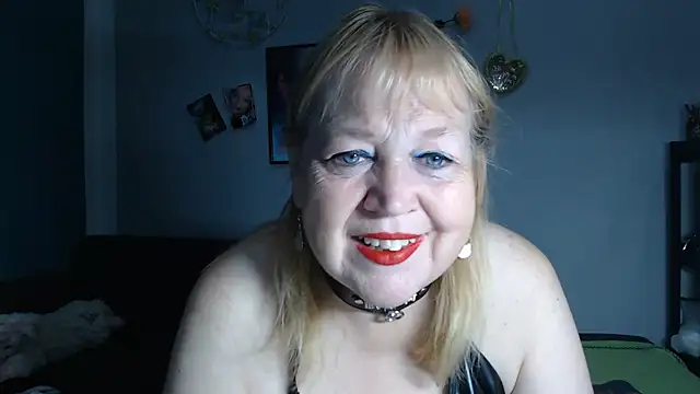 Snapshot of Blasflittchen chatting on 10, 6, 2026 Blasflittchen online show from 10, 6, 2026