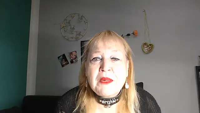 Snapshot of Blasflittchen chatting on 14, 6, 2026 Blasflittchen online show from 14, 6, 2026