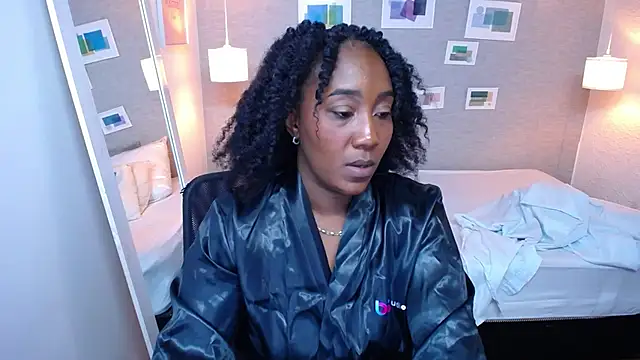 Snapshot of kiara_evanss chatting on 24, 12, 2024 kiara evanss online show from 24, 12, 2024