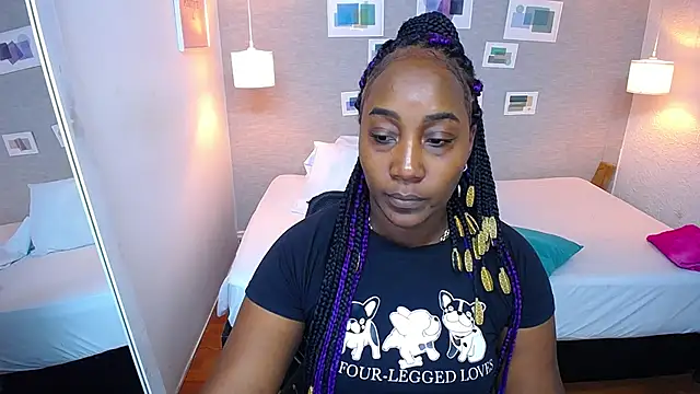Snapshot of kiara_evanss chatting on 8, 1, 2025 kiara evanss online show from 8, 1, 2025