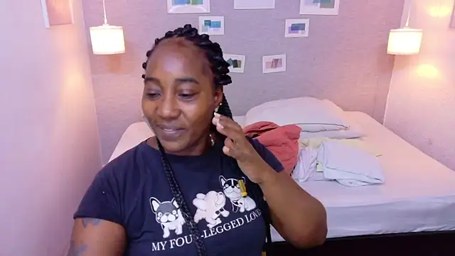 Snapshot of kiara_evanss chatting on 22, 10, 2025 kiara evanss online show from 22, 10, 2025