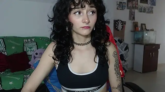 kitty22  online show from 13, 12, 2024