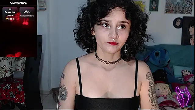 kitty22  online show from 25, 11, 2025