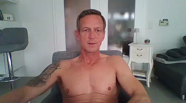 Snapshot of dirks71 chatting on 22, 2, 2025 dirks71 online show from 22, 2, 2025