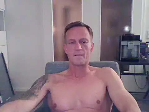 Snapshot of dirks71 chatting on 28, 2, 2025 dirks71 online show from 28, 2, 2025