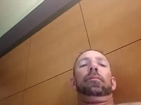 Snapshot of Treemandude chatting on 10, 11, 2025 Treemandude online show from 10, 11, 2025