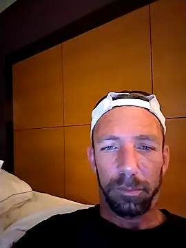 Snapshot of Treemandude chatting on 27, 11, 2025 Treemandude online show from 27, 11, 2025