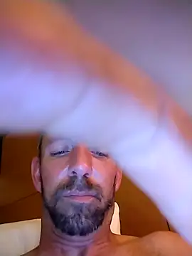 Snapshot of Treemandude chatting on 29, 11, 2025 Treemandude online show from 29, 11, 2025