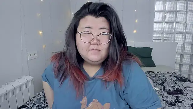 Snapshot of Nadine_asian chatting on 8, 12, 2024 Nadine asian online show from 8, 12, 2024