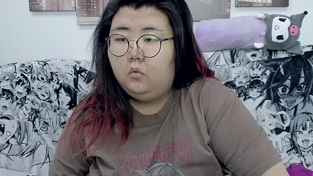 Snapshot of Nadine_asian chatting on 31, 12, 2024 Nadine asian online show from 31, 12, 2024