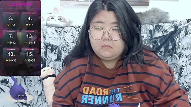 Snapshot of Nadine_asian chatting on 4, 10, 2025 Nadine asian online show from 4, 10, 2025