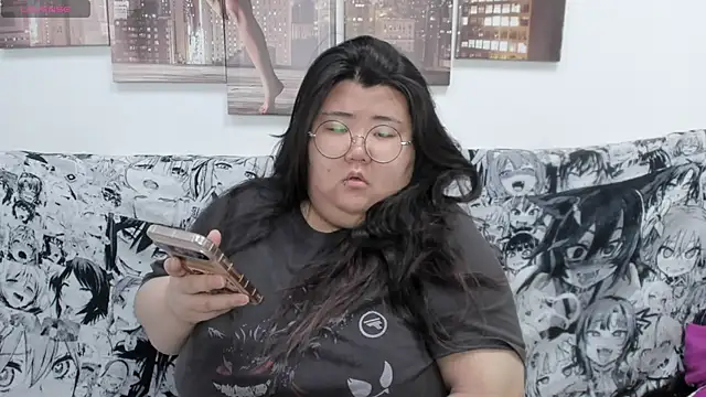 Snapshot of Nadine_asian chatting on 22, 11, 2025 Nadine asian online show from 22, 11, 2025