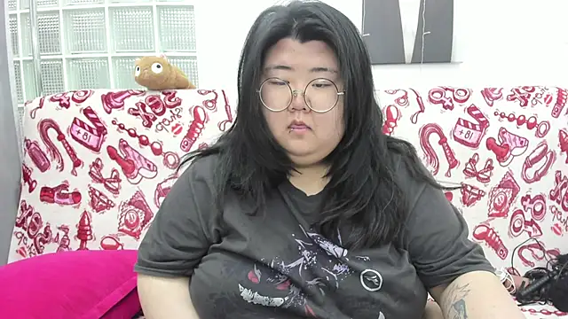 Snapshot of Nadine_asian chatting on 23, 5, 2026 Nadine asian online show from 23, 5, 2026