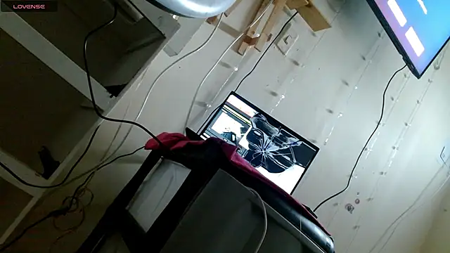 lady scarlettt online show from 18, 2, 2025