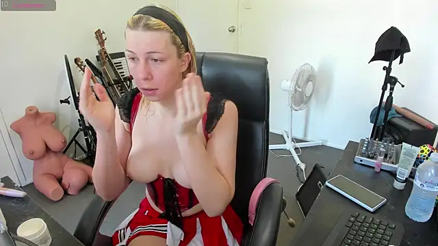 Ts-lucy-lux online show from 5, 11, 2025