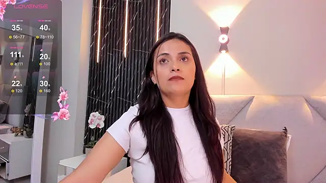 Snapshot of katrina_kaif_x chatting on 10, 3, 2025 katrina kaif x online show from 10, 3, 2025