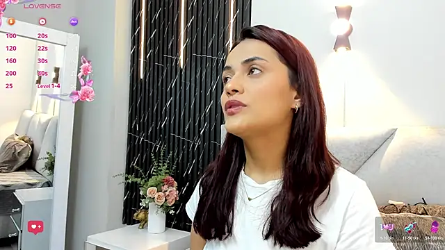 Snapshot of katrina_kaif_x chatting on 19, 9, 2025 katrina kaif x online show from 19, 9, 2025