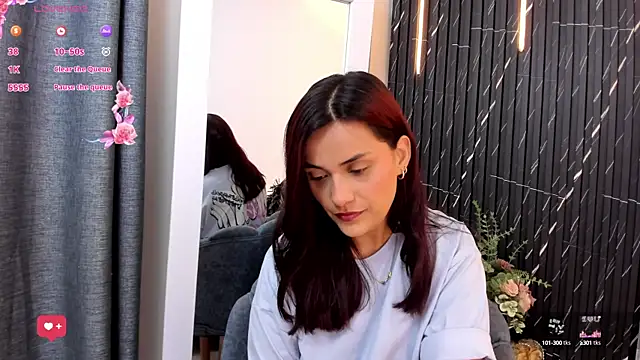 Snapshot of katrina_kaif_x chatting on 22, 9, 2025 katrina kaif x online show from 22, 9, 2025