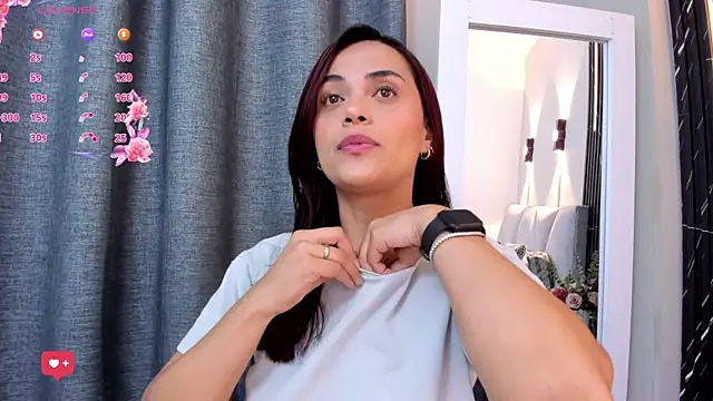 Snapshot of katrina_kaif_x chatting on 26, 9, 2025 katrina kaif x online show from 26, 9, 2025