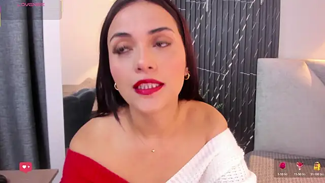 Snapshot of katrina_kaif_x chatting on 28, 11, 2025 katrina kaif x online show from 28, 11, 2025