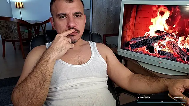 Snapshot of officeman7 chatting on 22, 4, 2026 officeman7 online show from 22, 4, 2026